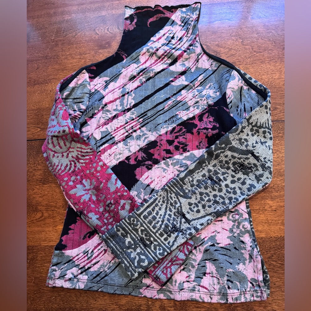 Custo Barcelona- turtleneck- long sleeves - 100% cotton - Size 2